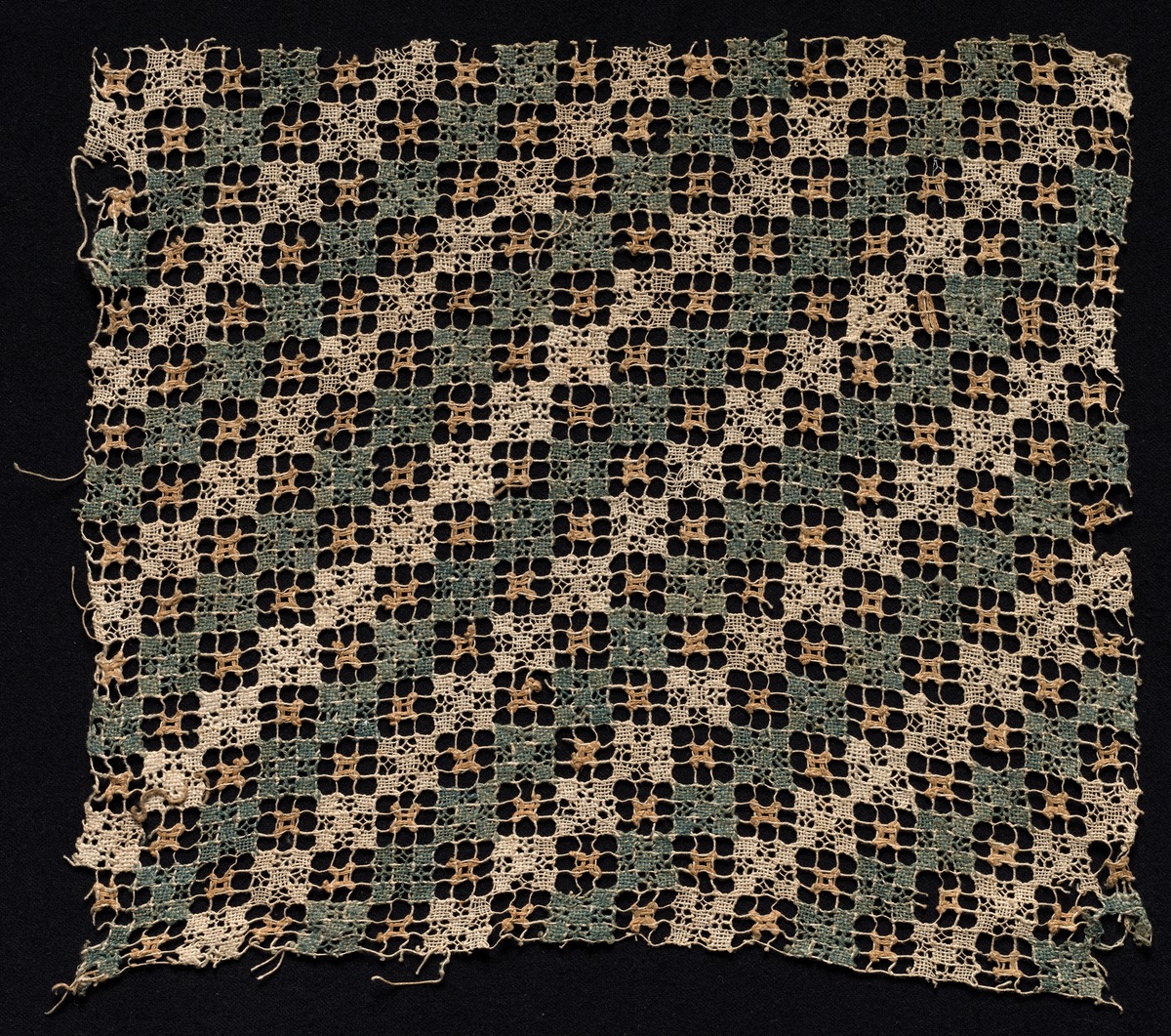 Silk: A Versatile Fabric for Year-Round Wear