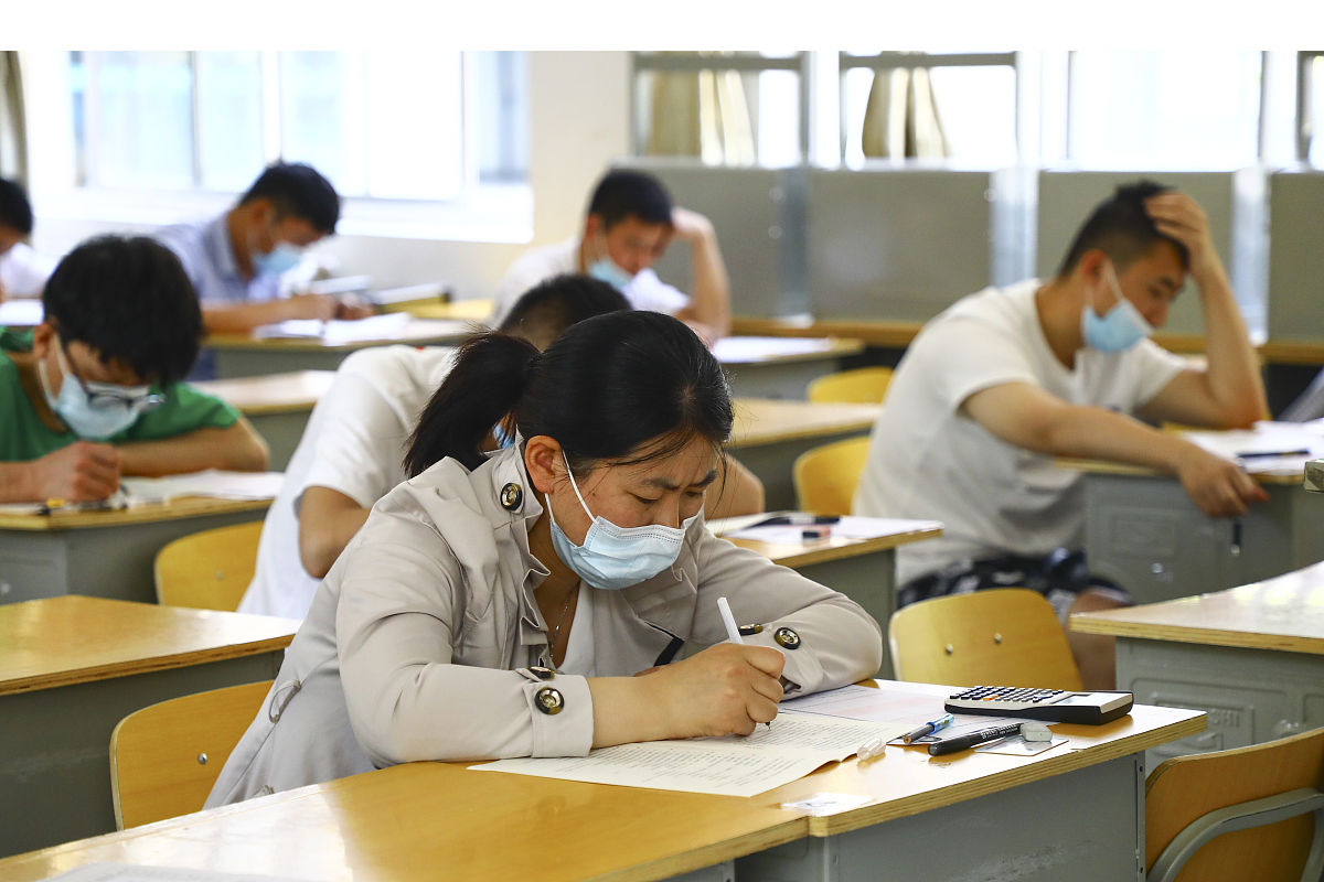 江苏徐州医药高等职业学校2023年招生简章：专业人数、条件、特色