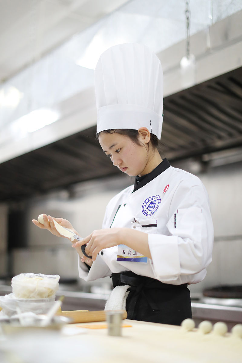 湖北现代农业技师学院2023年招生简章 - 培养现代农业专业人才