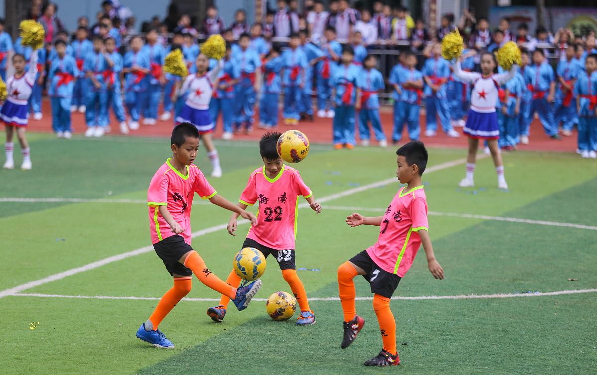 小学操场一圈多少米？计算方法及参考长度