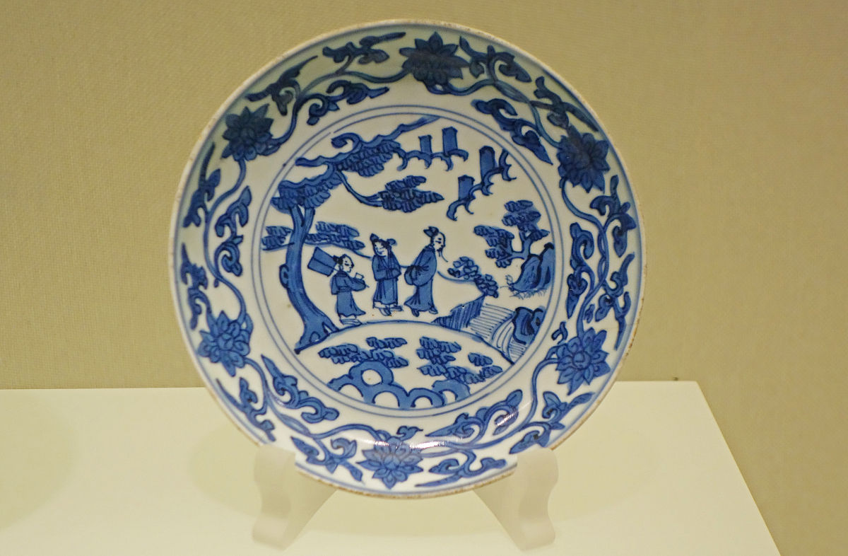 2019年02月16日,青花人物纹盘,明代万历年间,辽宁省博物馆"明清瓷器精