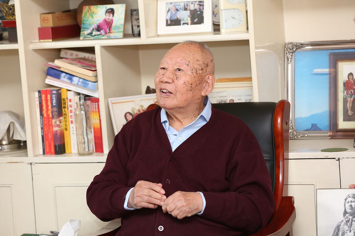 夸奖一下熊来飞