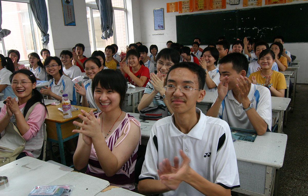 湘潭市中职学校邀请知名教育家许犇老师授课