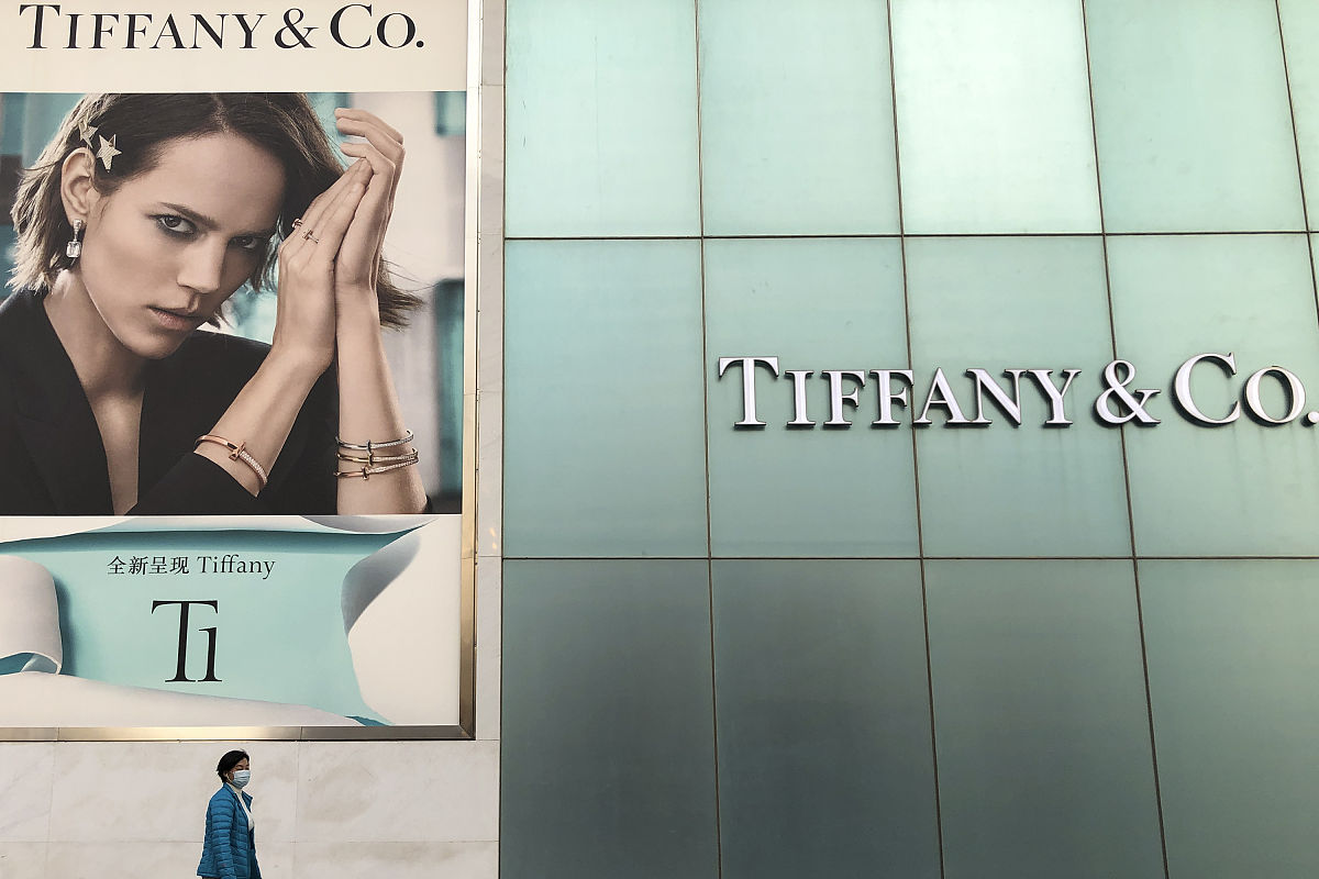 2023年报读珠宝鉴定与营销专业就业前景好不好？