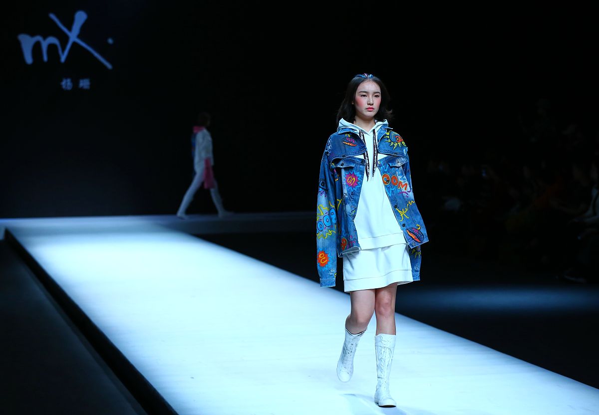 x-2y-1² = x-2y-1 × x-2y-1= xx-2y-1 - 2yx-2y-1 - 1x-2y-1用了什么知识点