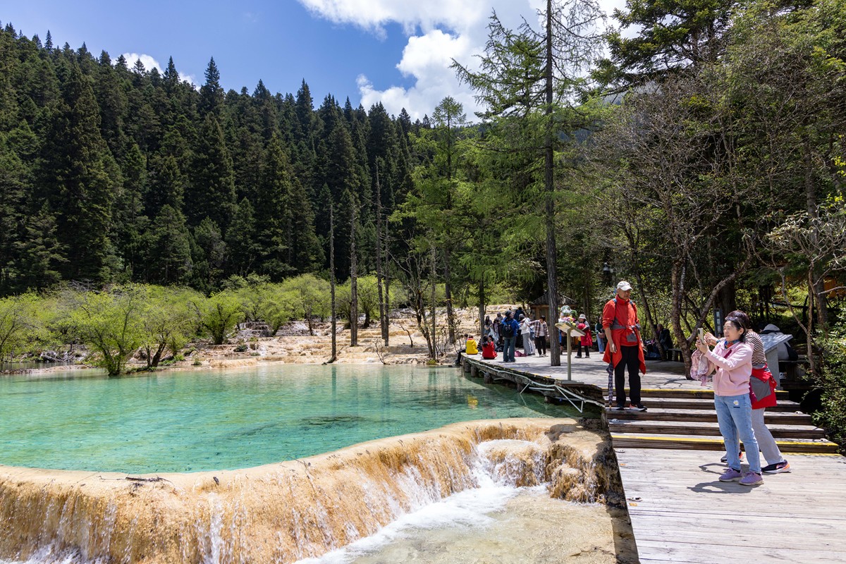 5月九寨沟天气:温度、降雨及旅行建议 5月九寨沟天气:温度、降雨及旅行建议