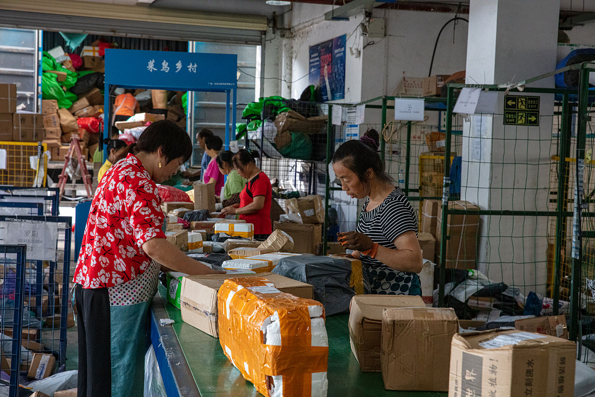 重庆物流服务管理专业中专中职学校推荐：就业前景与发展方向