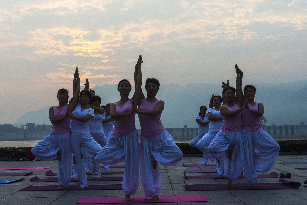 坝顶高程与坝高的区别？