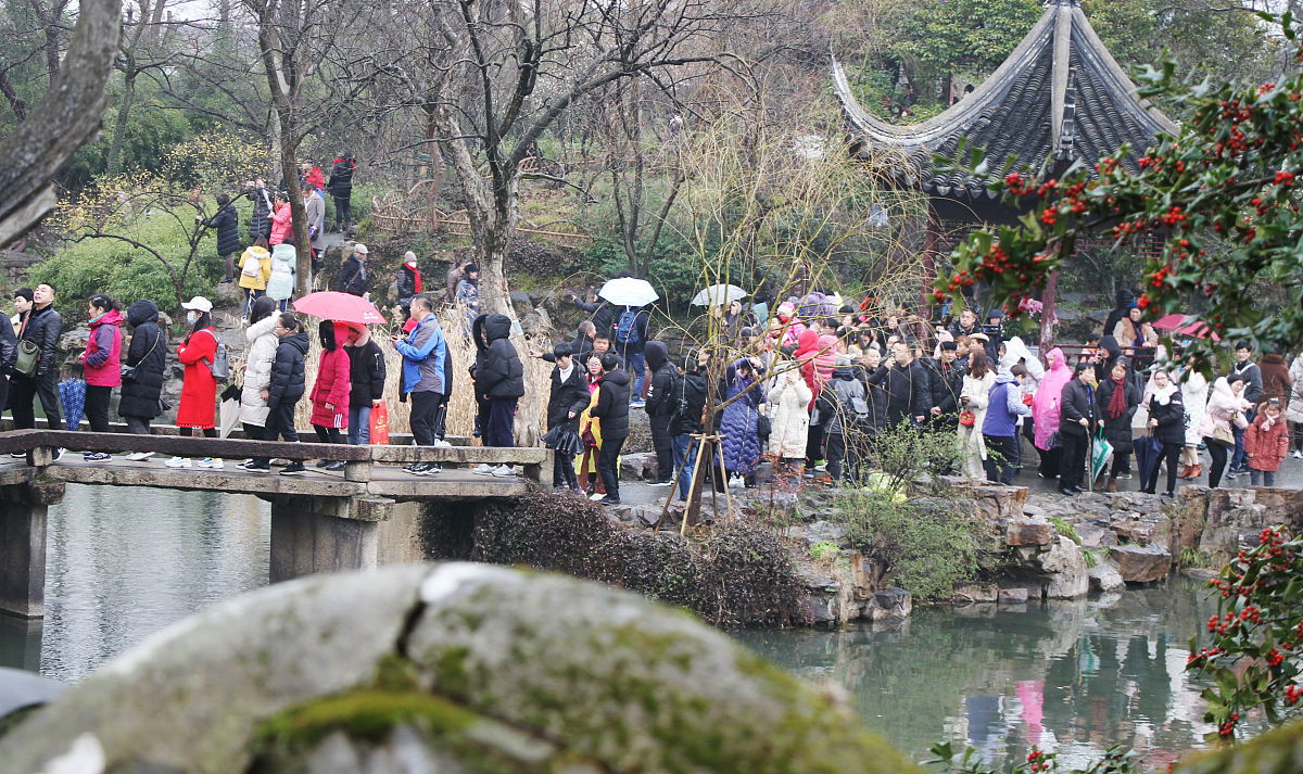 苏州穹窿山有什么吸引人的地方春游日记吧初三学生的水平800字左右
