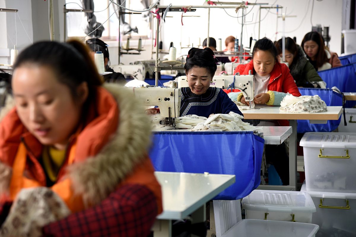 开阳县职业技术学校2019年服装制作与生产管理专业招生简介