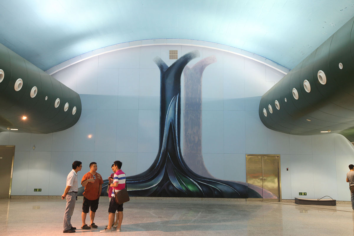 2011年7月,探访重庆地铁一号线.  地铁一号线一期包括朝天门,小什字,