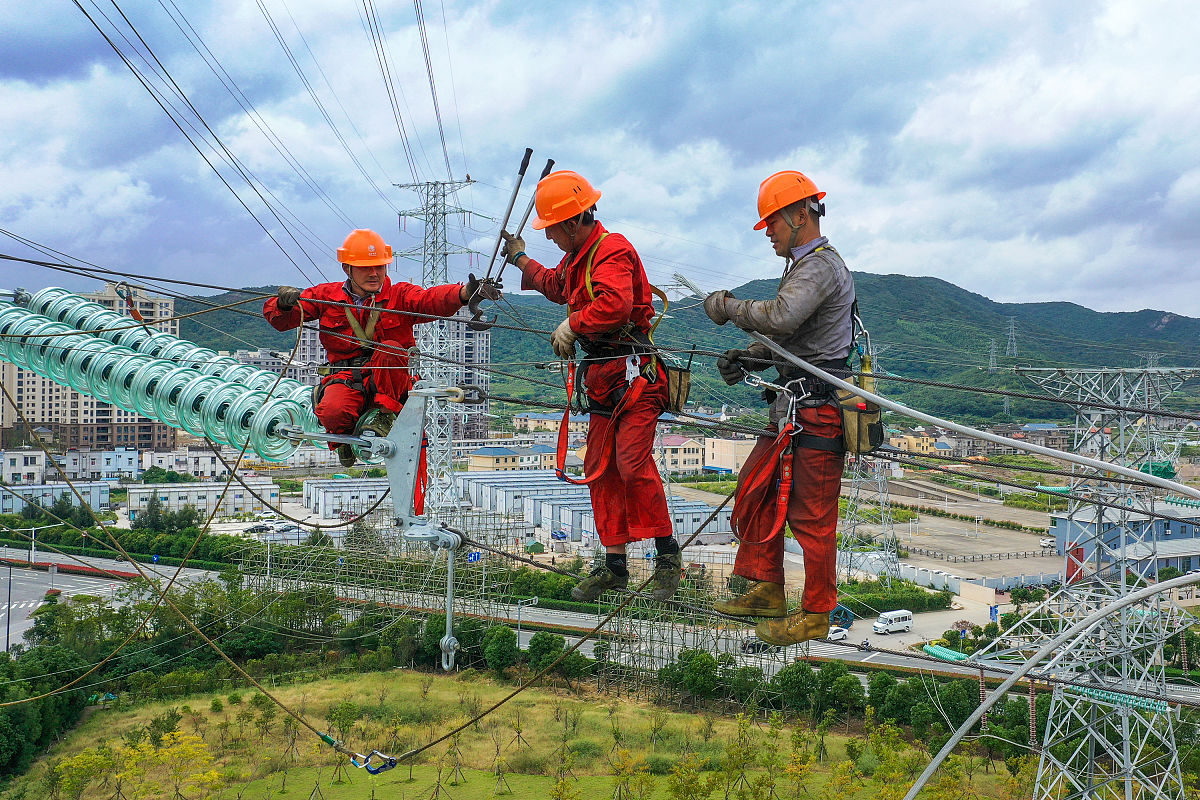 贵州职校输配电线路施工与运行专业就业前景怎么样？