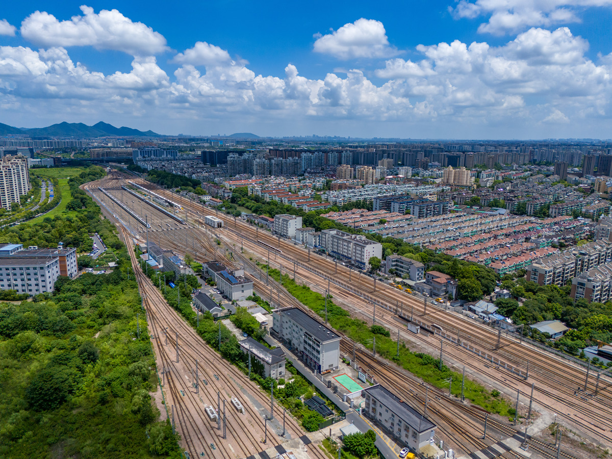 高铁专业毕业生就业前景广阔，未来发展方向有哪些？