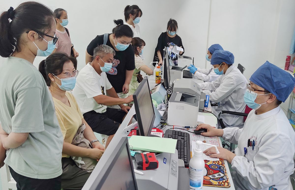 成都卫校就业前景分析：2021年毕业生就业机会与挑战