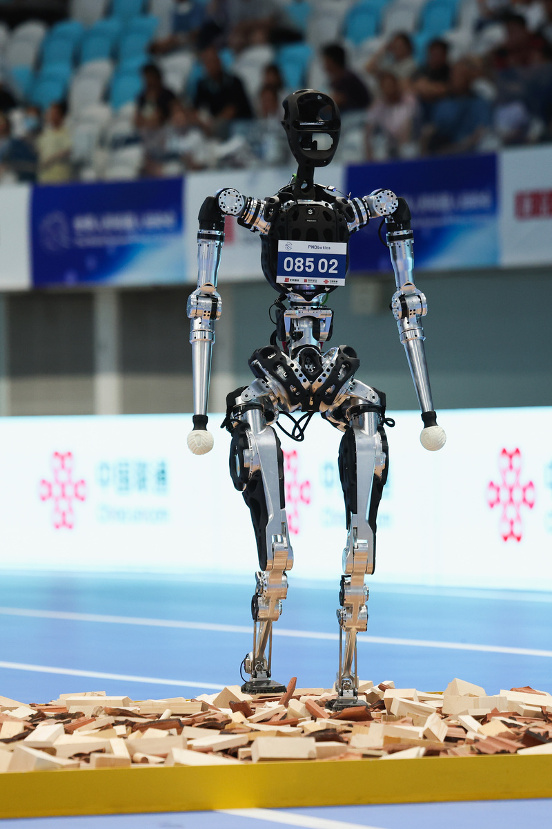 负重助力外骨骼设计、制造和测试研究