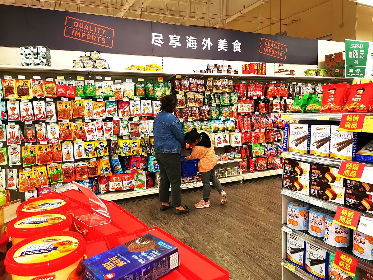 零食店供货商选择指南：3家热门供货商优劣势对比