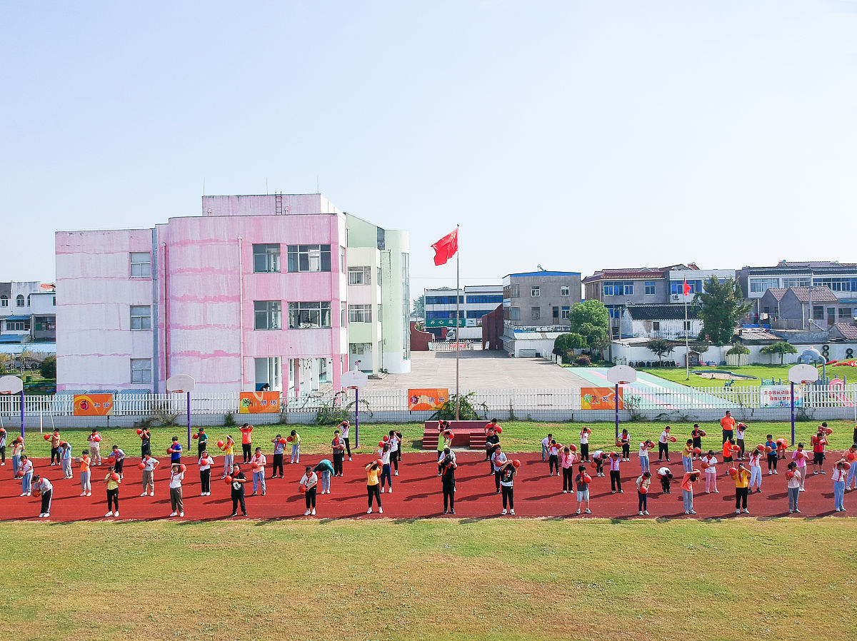 蒙自县中等农业机械化技术学校地址在哪里