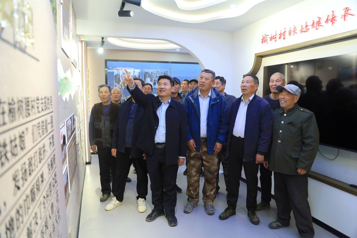 张培刚故居举办发布会：传承精神，推动发展