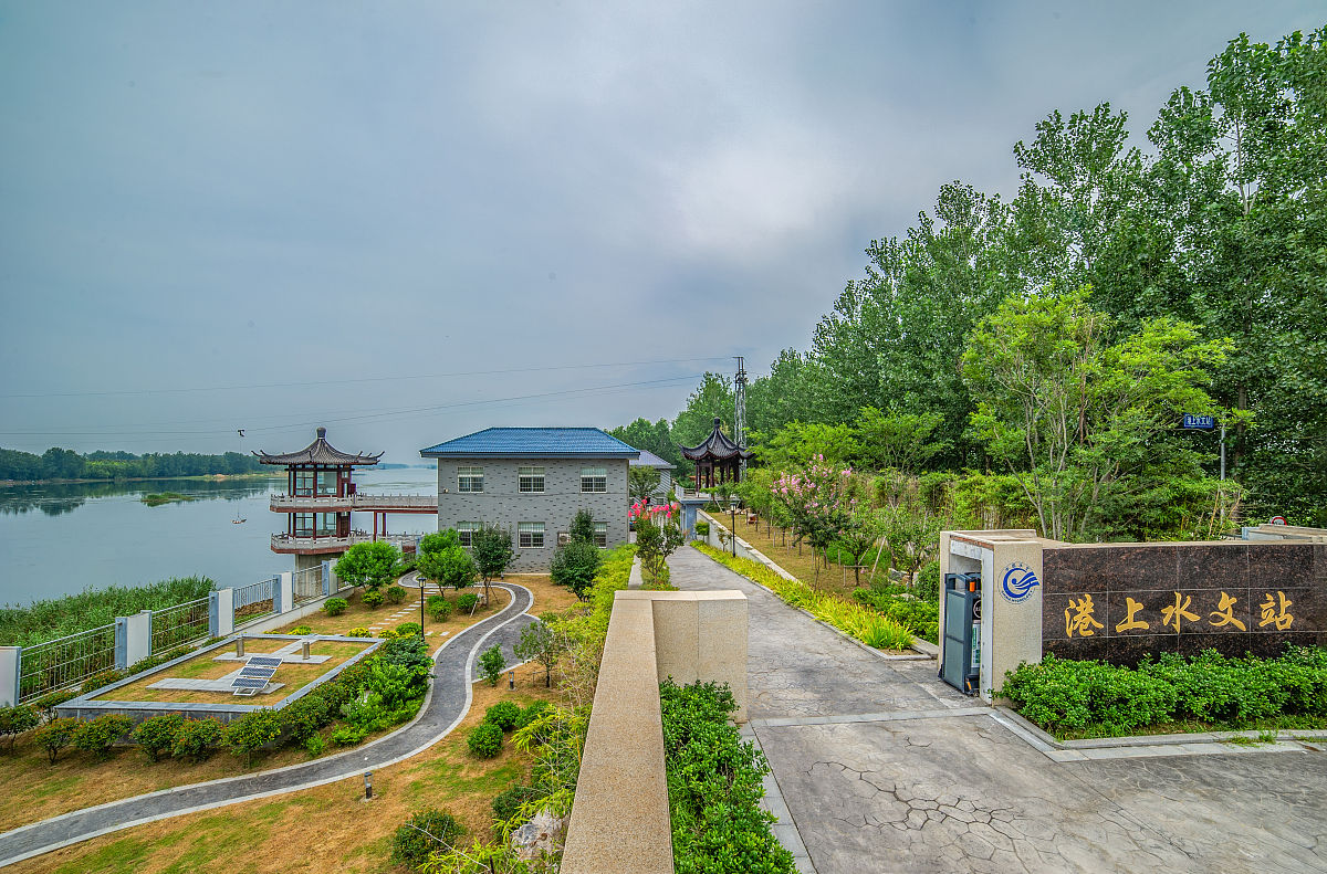 2018年07月26日,江苏徐州,邳州港上水文观测站.