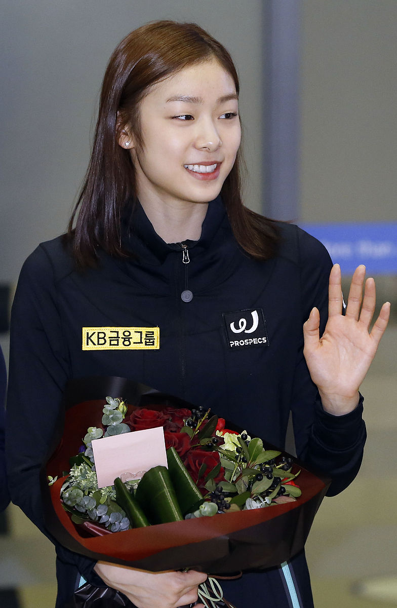 2012年12月11日,韩国,在国际滑联b级赛事nrw杯在德国多特蒙德站中夺冠