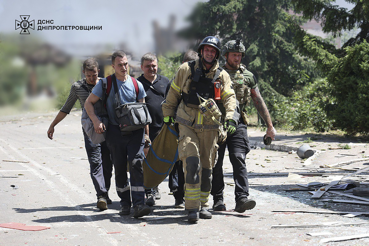 俄军拉胯的原因分析：历史、政治与文化因素