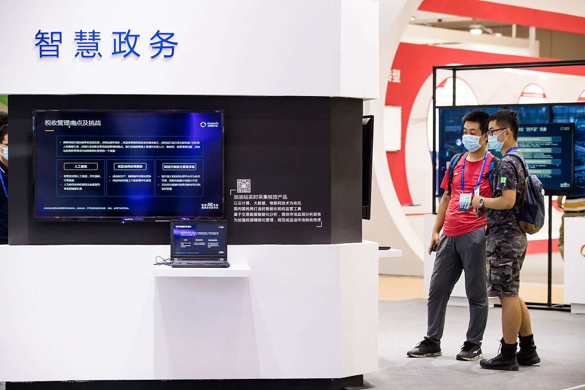 GPT-3.5 Turbo 辩论挑战：与我一起探讨热门话题