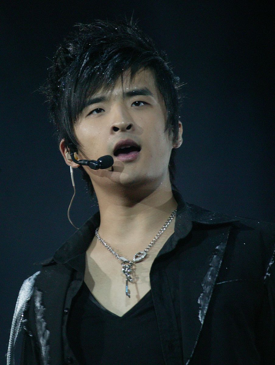 2007年 10月 20日 , 南京 , 快乐 男生 全国 巡回 演唱 南京站 . 张远