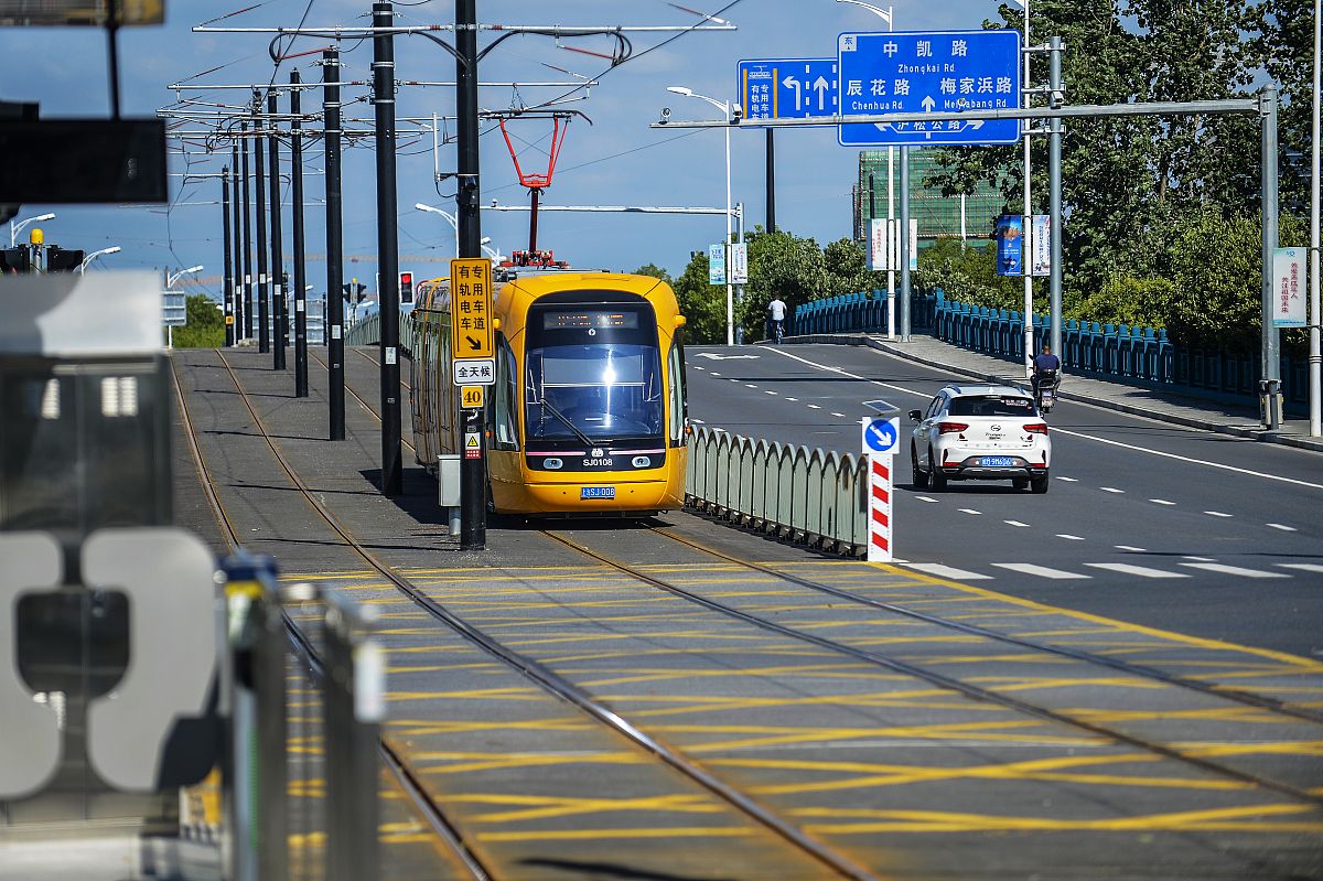 关于城市轨道交通信号的论文400字