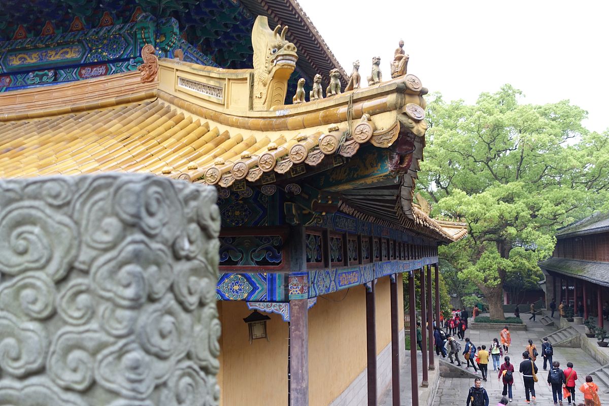 2018年4月14日,浙江舟山普陀山,普陀山法雨寺.