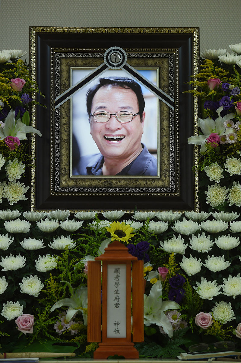 2015年7月10日讯,,韩国著名电台节目主持人金光韩7月9日晚因心脏麻痹
