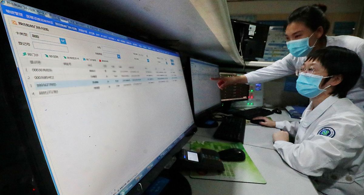 对疫情高校管控系统进行功能分析