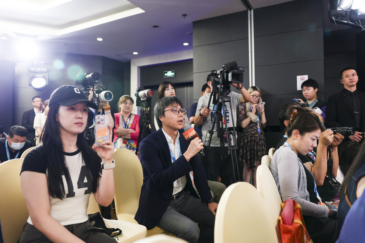 在直播过程中我要怎么跟观众互动