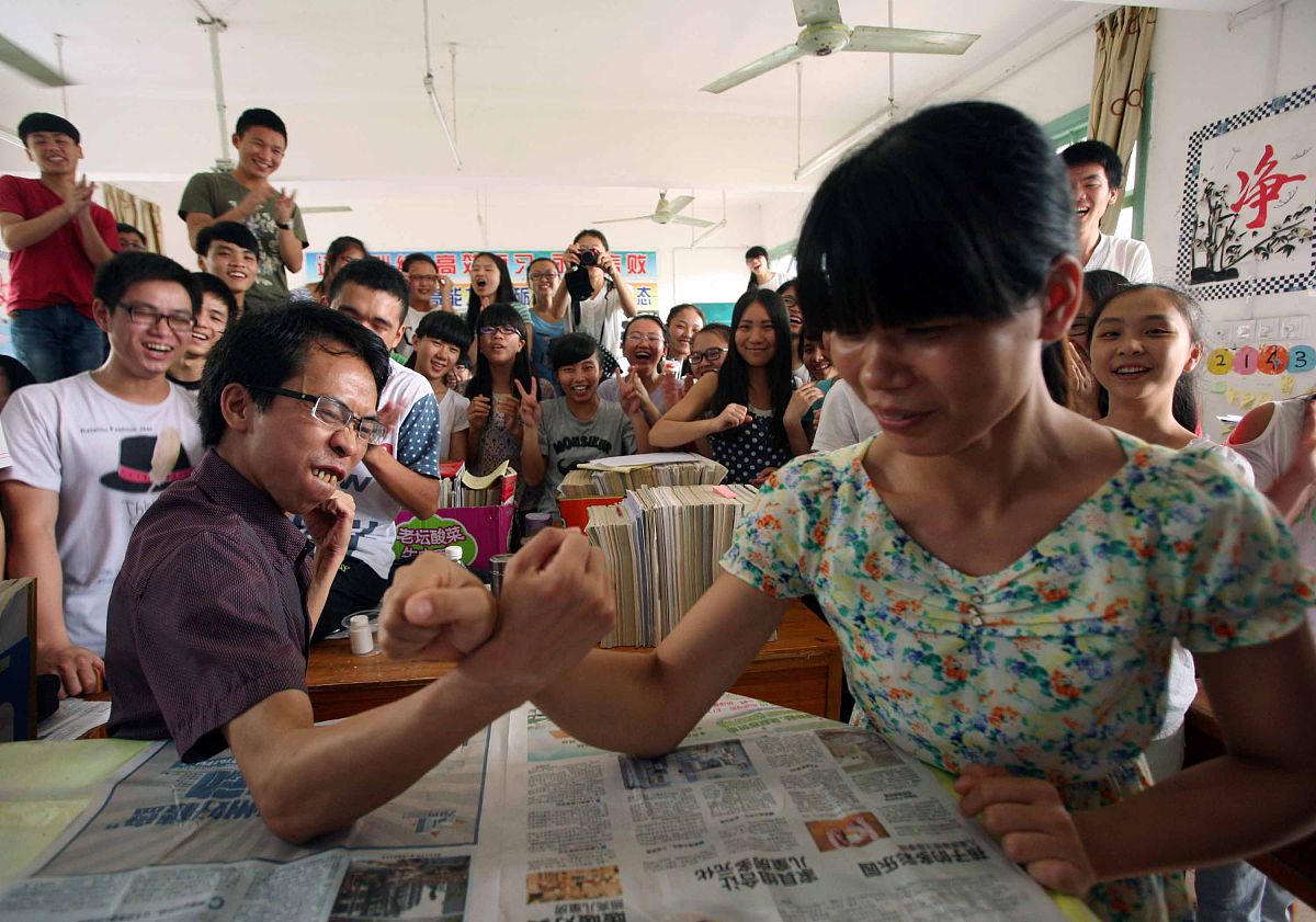 高三数学教学问题分析及解决策略：基于 ACT-R 理论的实践研究