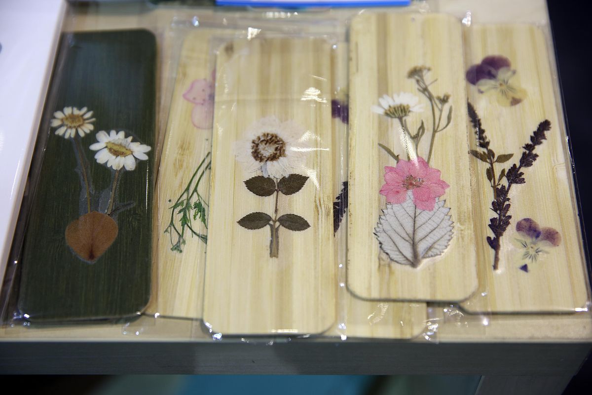 精美干花书签，点缀你的阅读时光