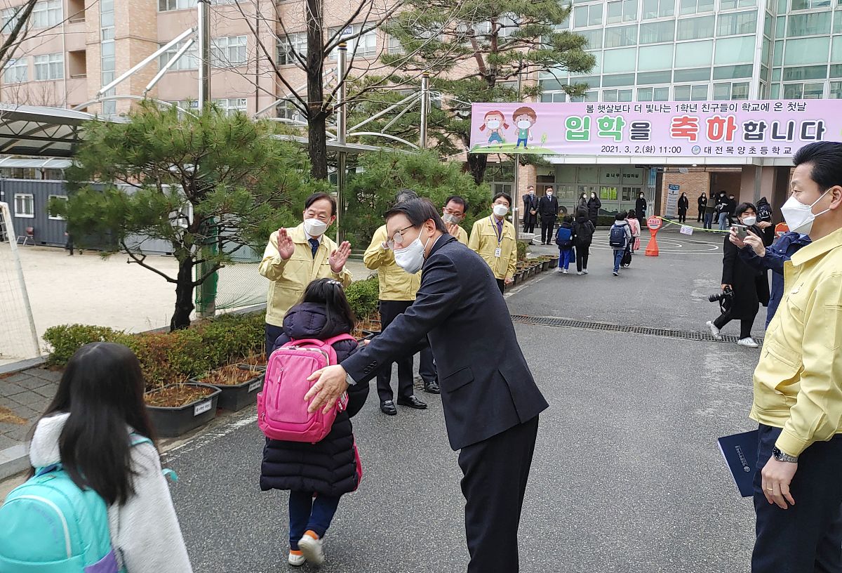 贵州各年级开学时间
