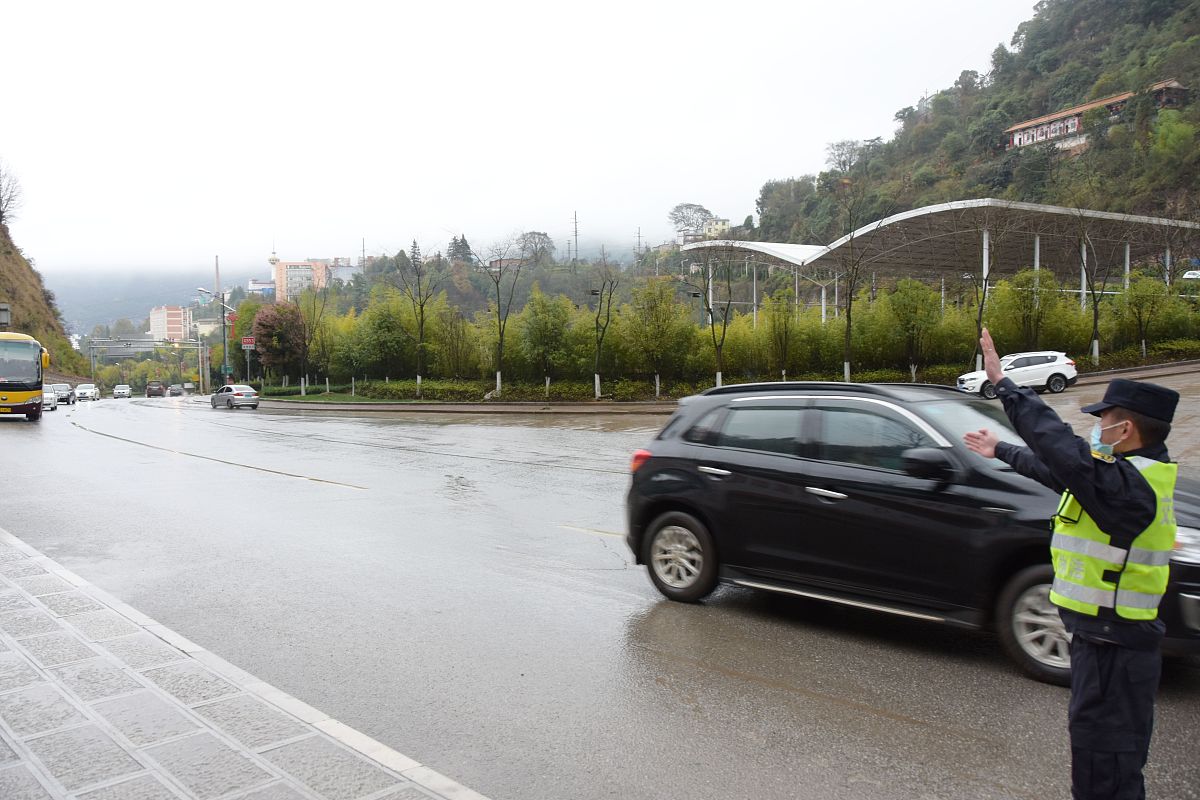 云南省化工学校工业分析与检验专业2022年招生：培养化工行业高素质人才