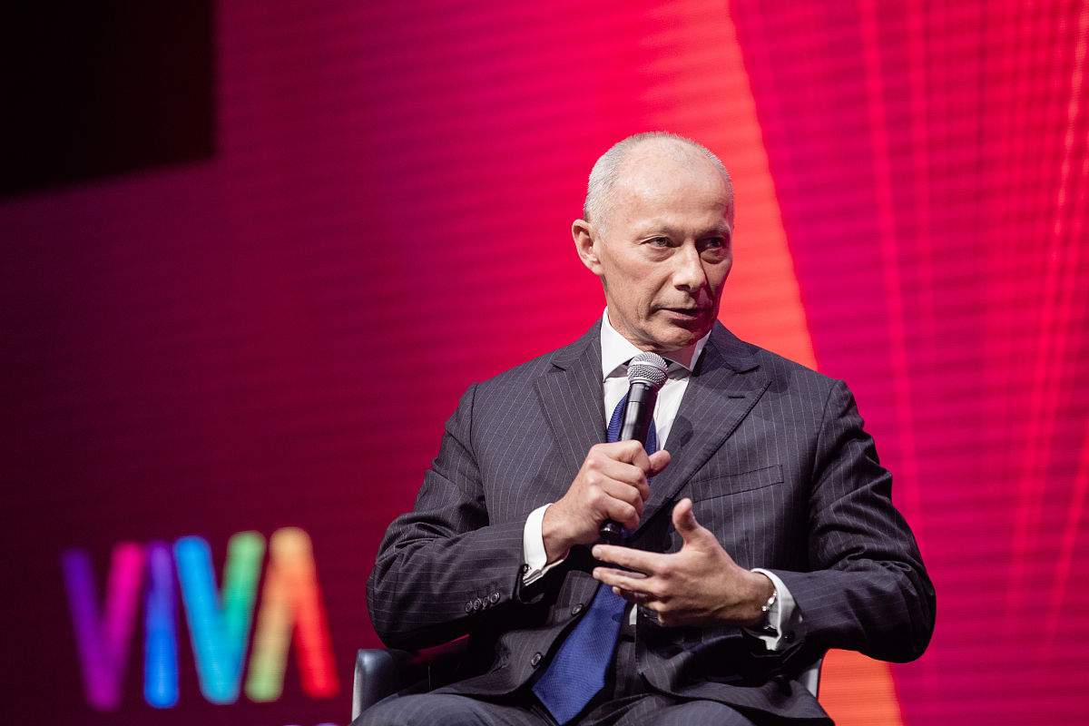 不容错过是什么意思？_词语不容错过的含义解析