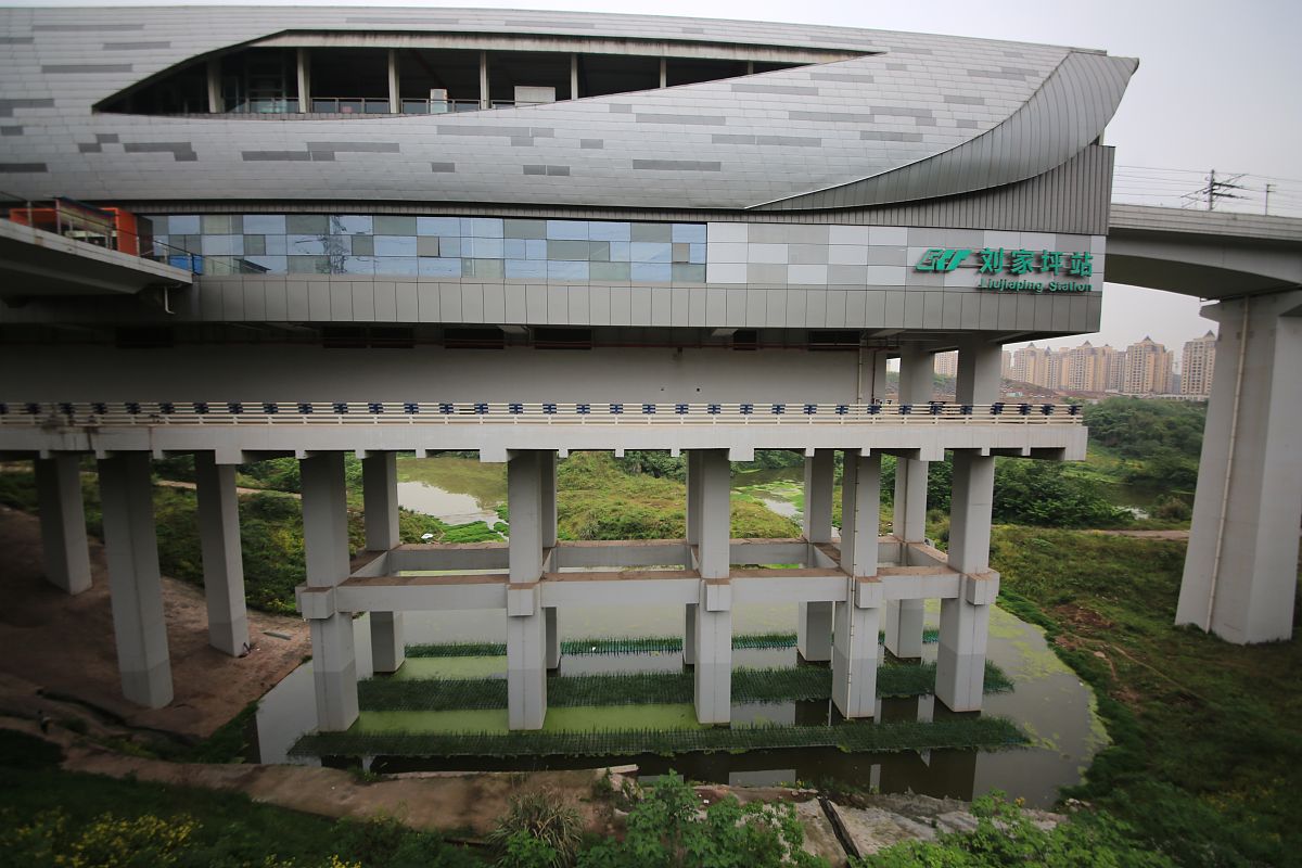 重庆地铁学校2022年录取分数线预测 - 想要报考你需要知道这些
