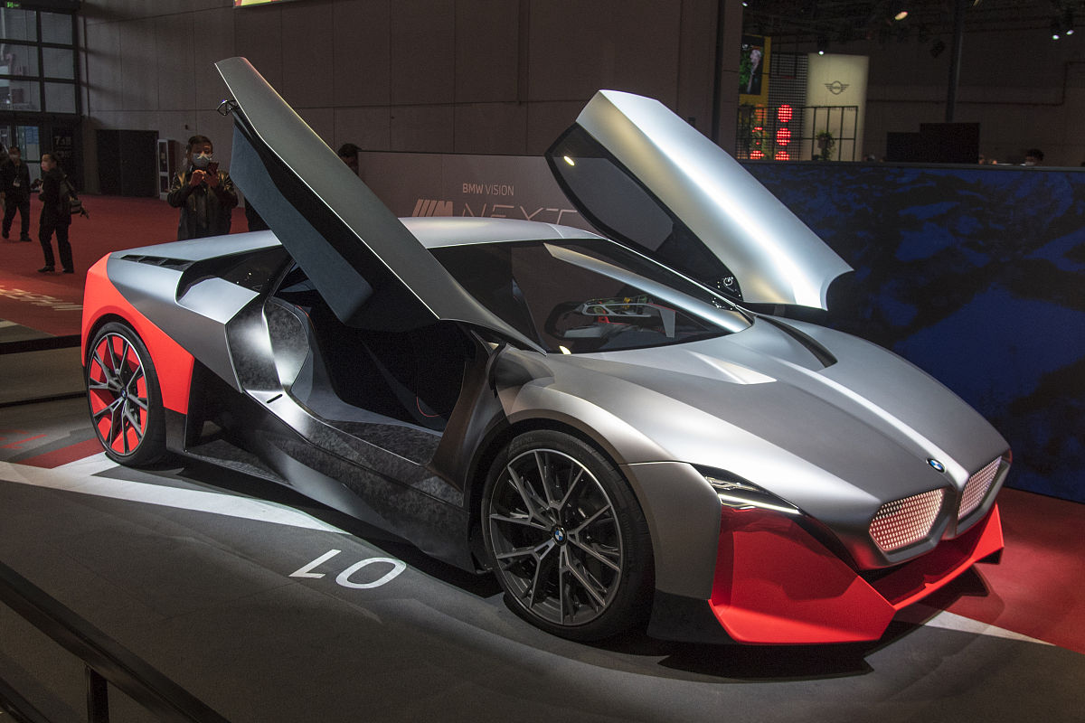 2021年4月19日,上海车展,宝马汽车展台bmw vision m next概念车.