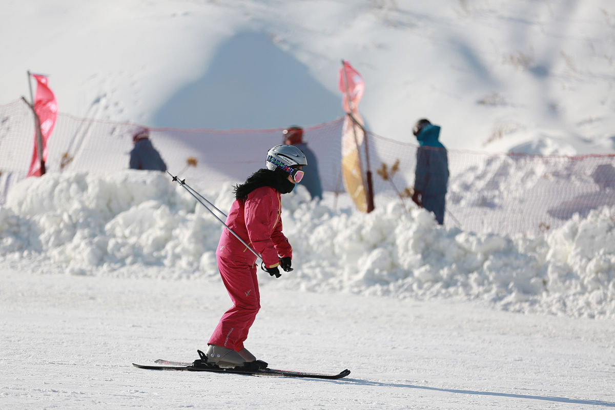 在甘肃初中毕业上5年制大专就读那个学校比较好？