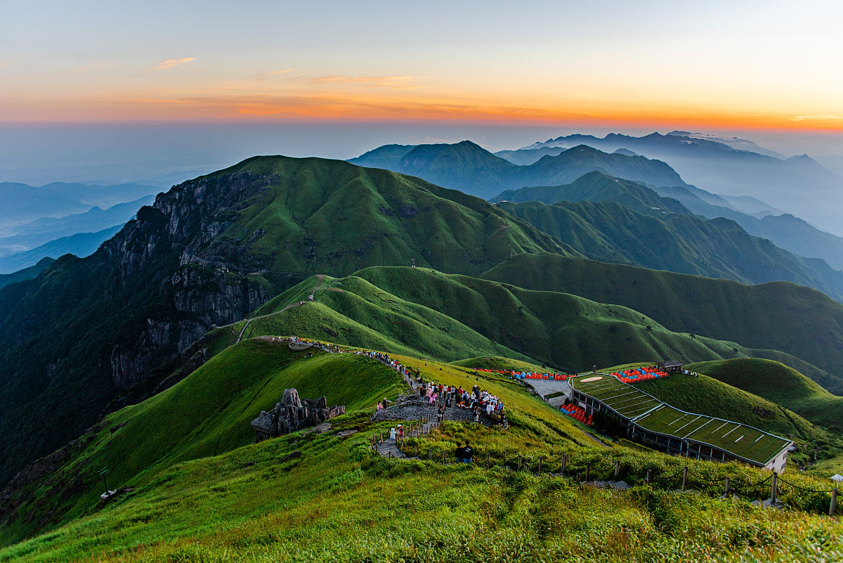 萍乡武功山在哪里？详细地址及交通指南