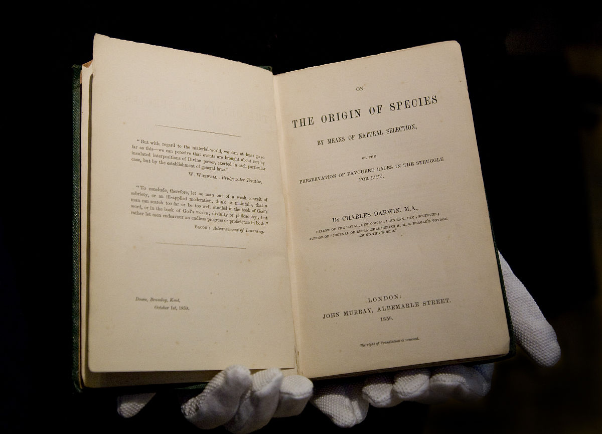 《物种起源》：科学史上的里程碑