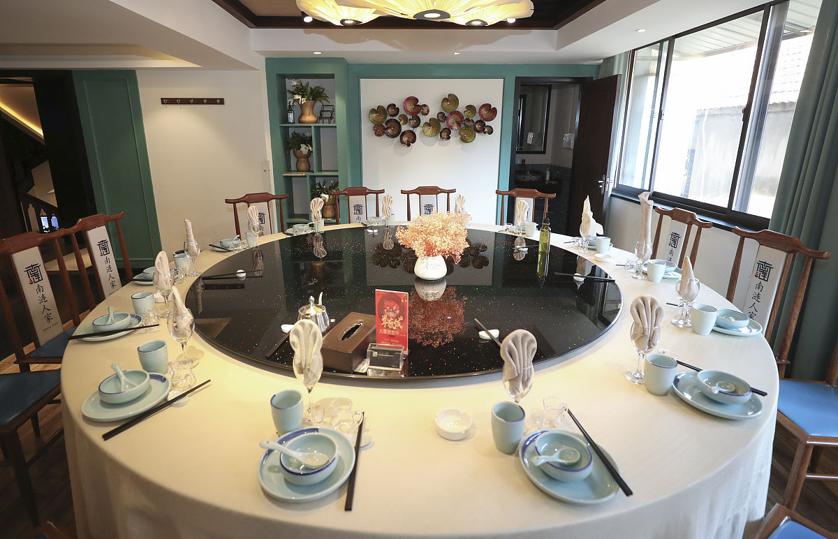 新中式餐桌：融合传统与现代，体验别具一格的中华美食