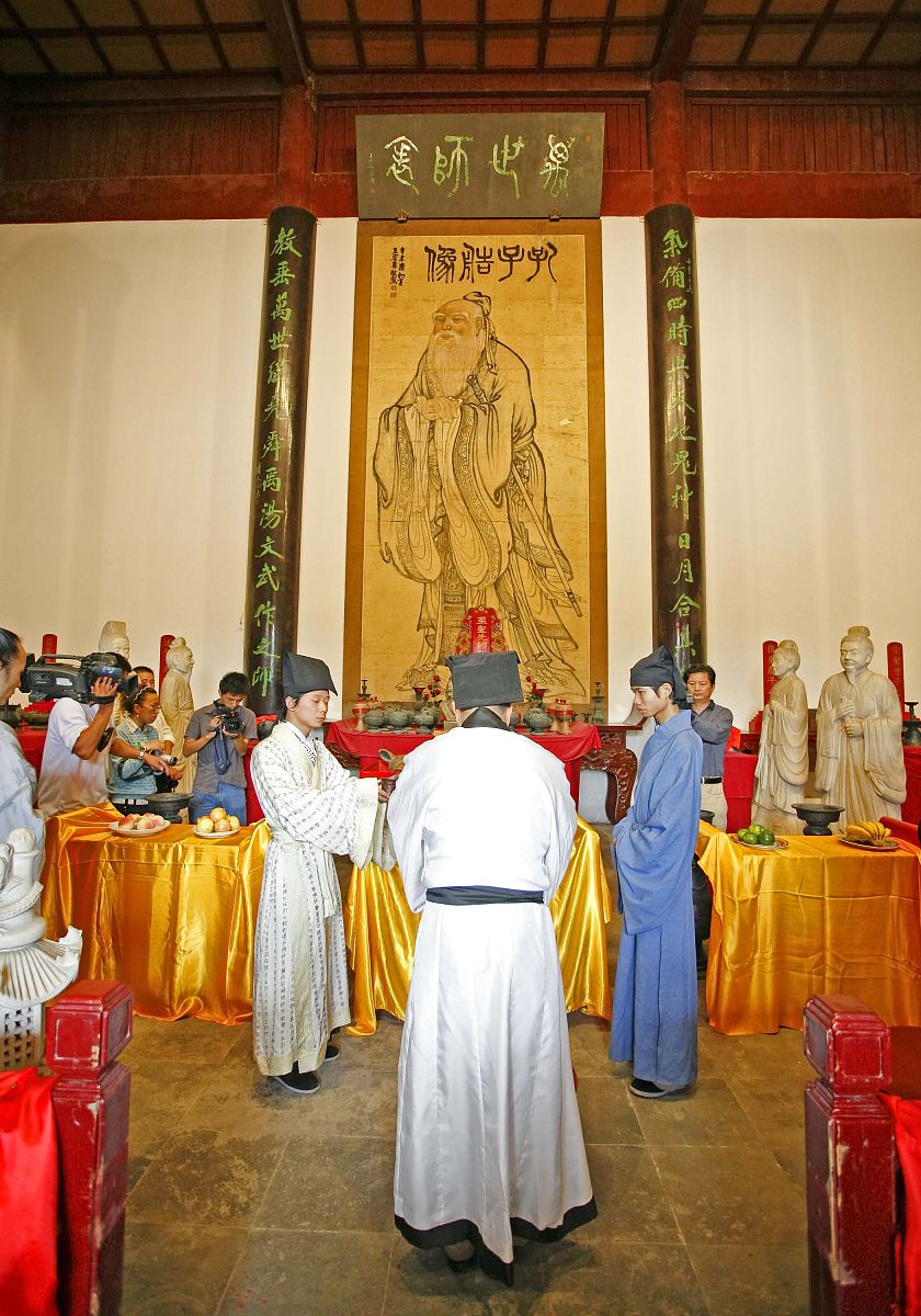 《礼记》中记载有关祭祖祭先的事例的原文