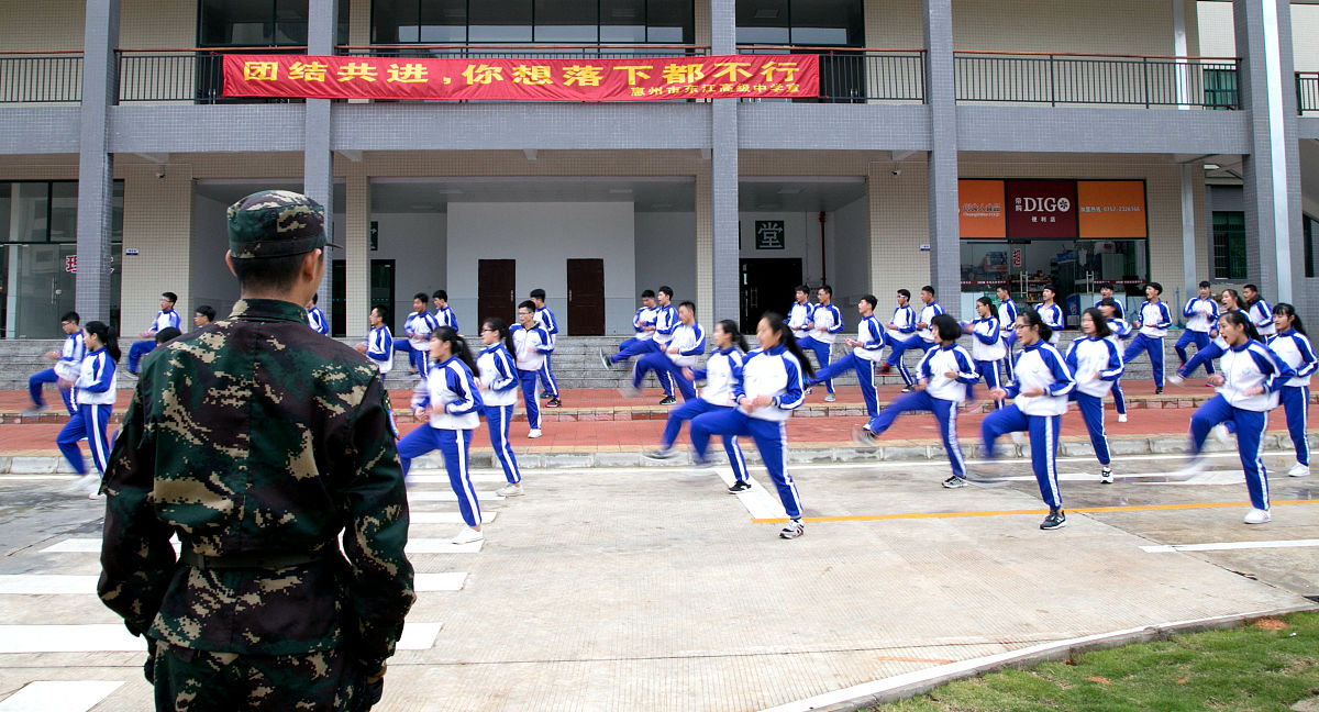 澜沧县职业高级中学航空专业就业前景怎么样？|航空空乘|航空无人机