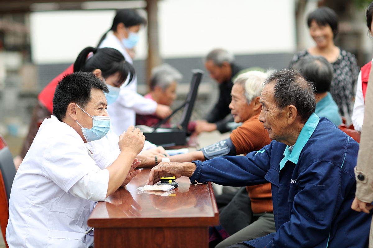 遵义医学院临床医学（农村免费订单定向）专业招生 - 培养农村地区医疗人才