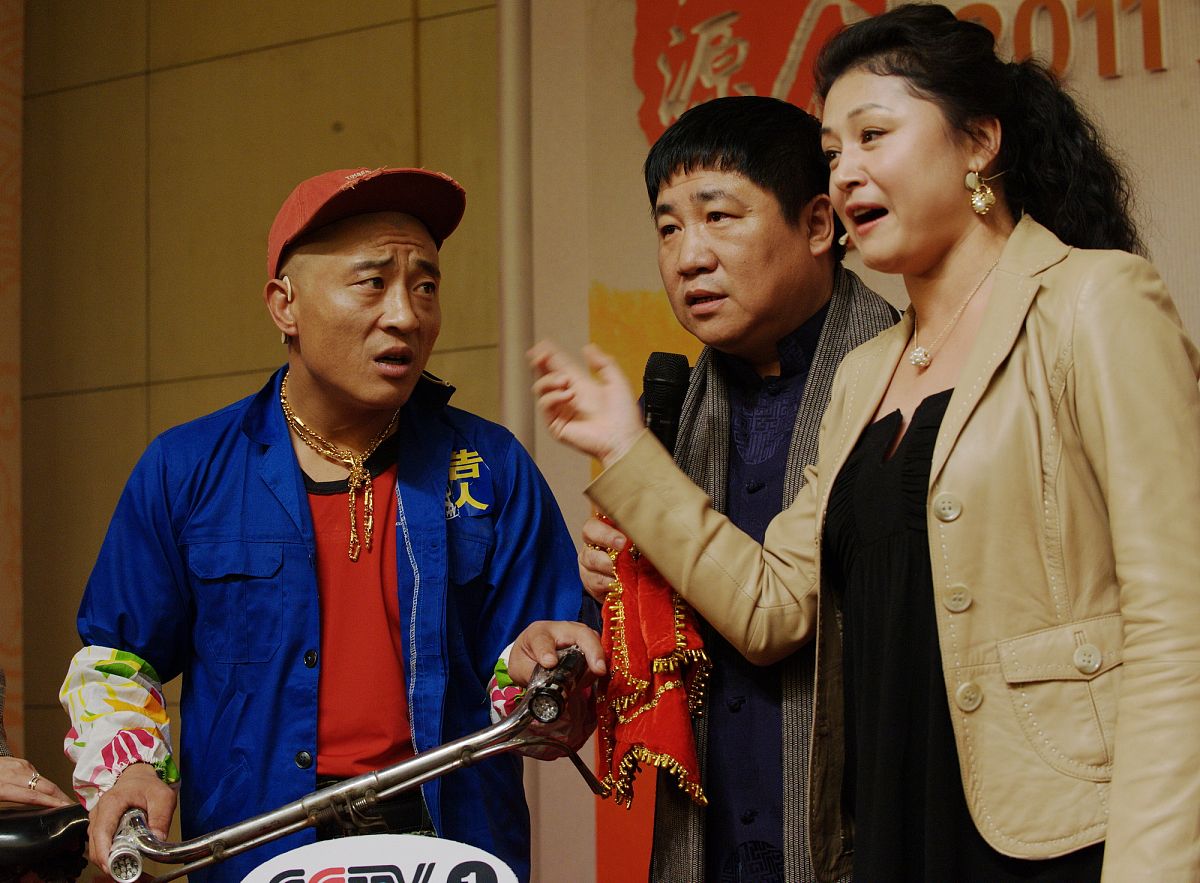 2010年11月8日,央视2011年黄金资源广告招标会在北京梅地亚中心举行.