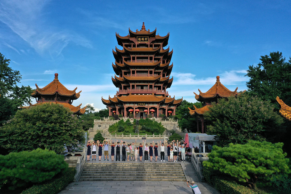 江西青年职业学院五年制大专有高铁乘务专业吗？