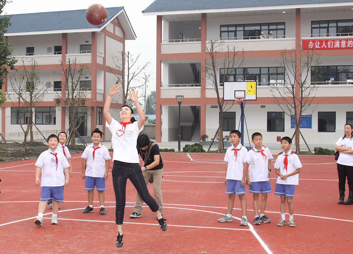 从小学到高中，我的成长历程：阅读、体育、科研