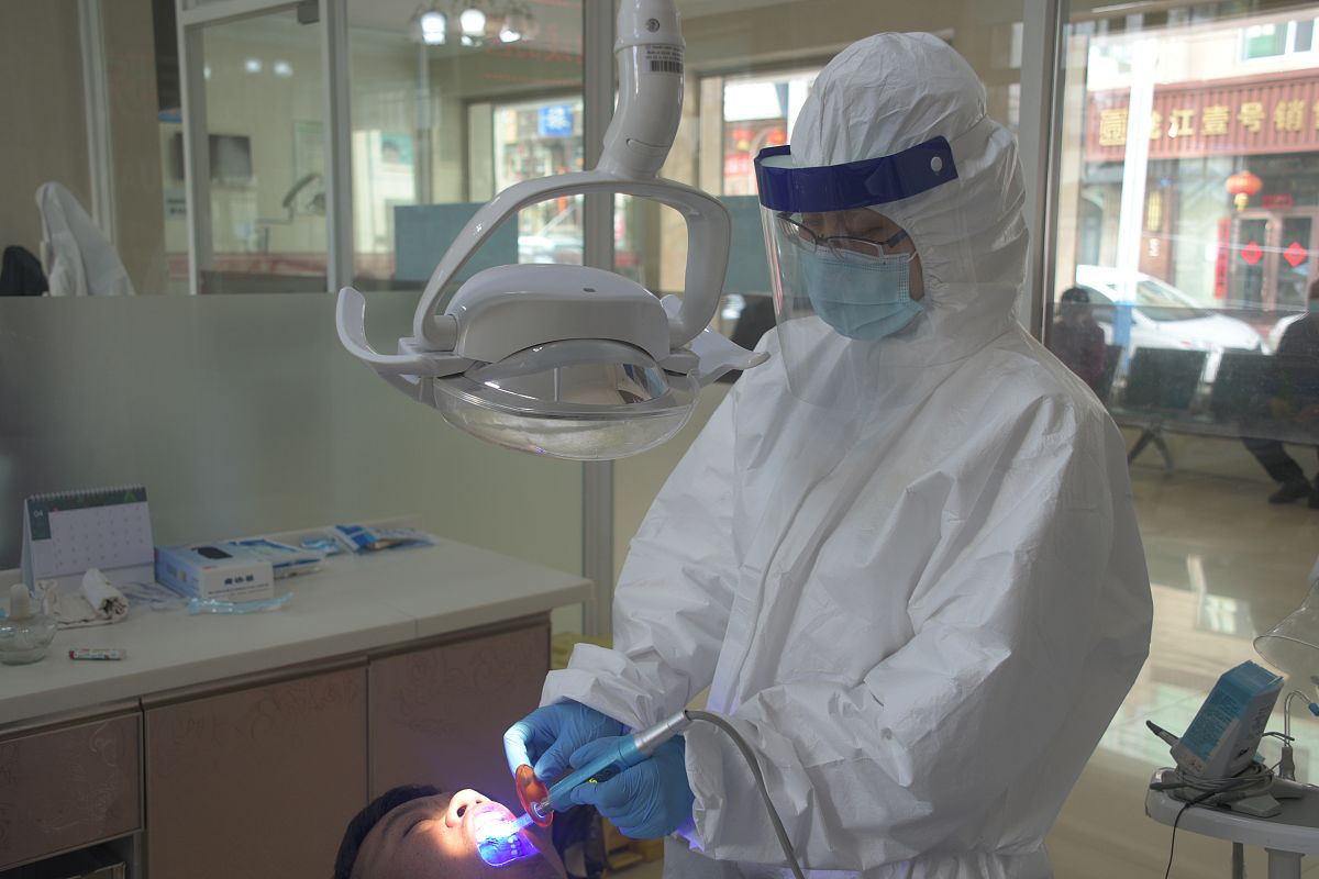 为什么紫外线能固化UV胶